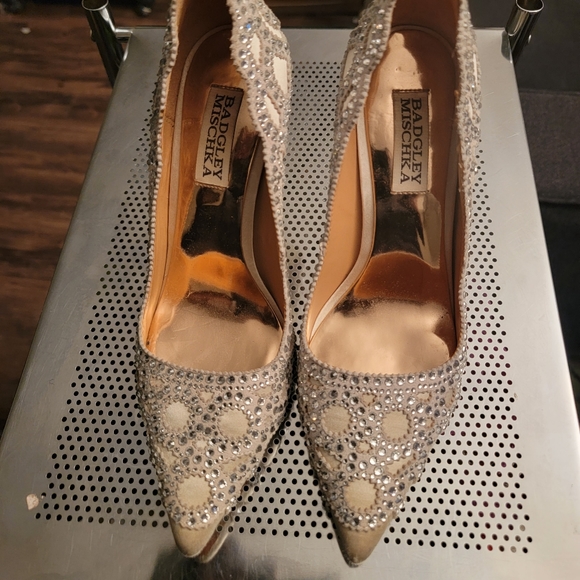 Badgley Mischka Kiara Embellished pointed Toe heels - Picture 12 of 12